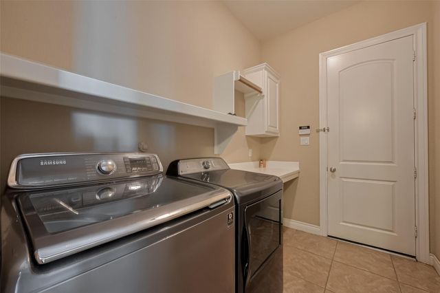 18890 Serene Water Drive, Montgomery, TX 77356