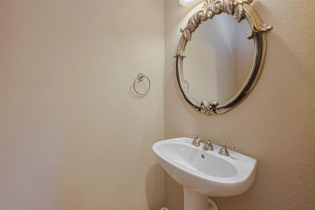 18890 Serene Water Drive, Montgomery, TX 77356