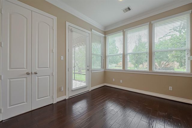 18890 Serene Water Drive, Montgomery, TX 77356