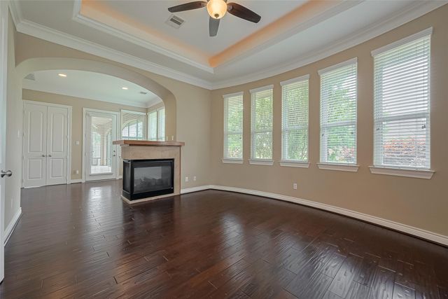 18890 Serene Water Drive, Montgomery, TX 77356