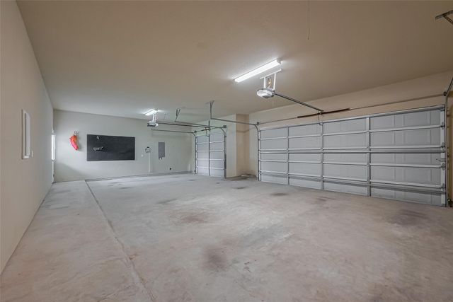 18890 Serene Water Drive, Montgomery, TX 77356