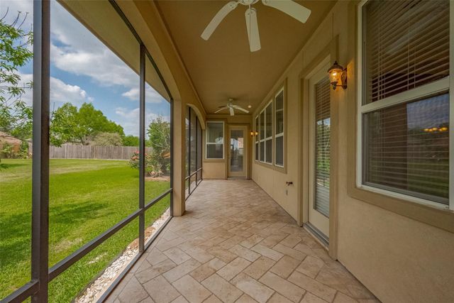 18890 Serene Water Drive, Montgomery, TX 77356