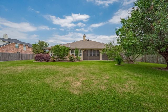 18890 Serene Water Drive, Montgomery, TX 77356