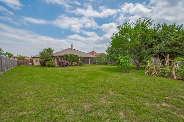18890 Serene Water Drive, Montgomery, TX 77356