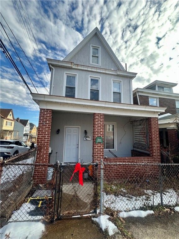 201 Clover Street, Arlington, PA 15210