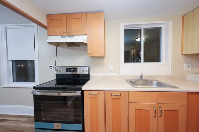 83 South Main 83, Randolph, MA 02368