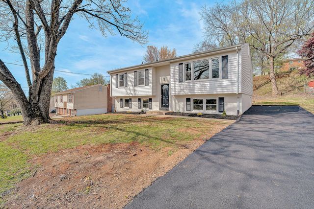 736 Ramada RD, Vinton, VA 24179