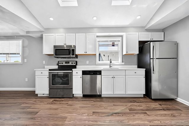 394 Rantoul St 3, Beverly, MA 01915