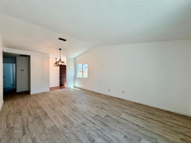 158 E Grant Line Rd, Tracy, CA 95376