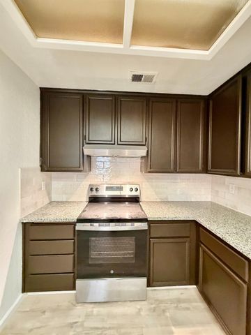 158 E Grant Line Rd, Tracy, CA 95376