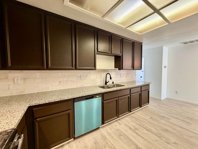 158 E Grant Line Rd, Tracy, CA 95376