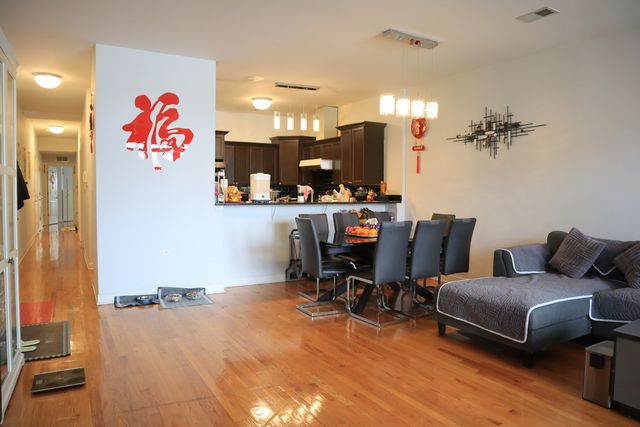 3225 S Archer Avenue 3w, Chicago, IL 60608