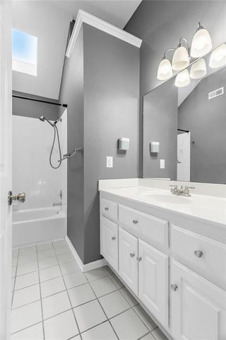 1327 Huntington Drive, Liberty, MO 64068