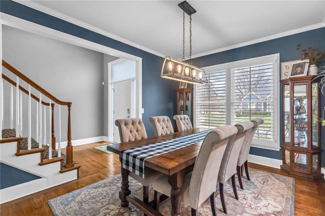1327 Huntington Drive, Liberty, MO 64068