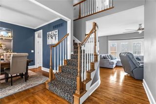 1327 Huntington Drive, Liberty, MO 64068