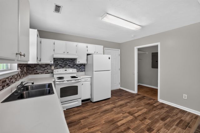 1836 Tamara Way, Spartanburg, SC 29301