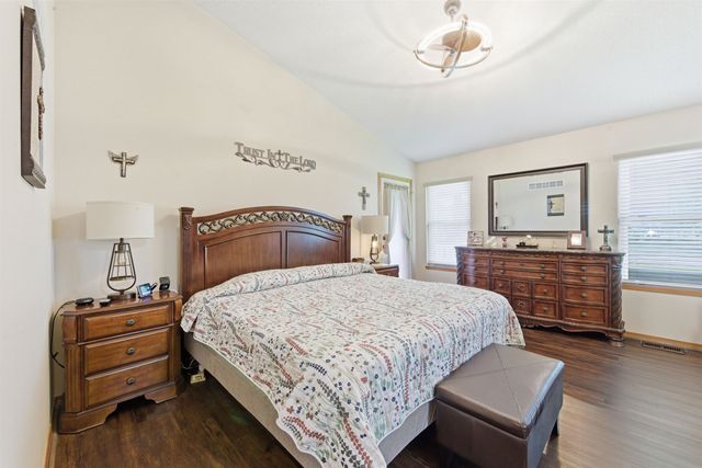 269 S Maple Dunes Ct, Wichita, KS 67235