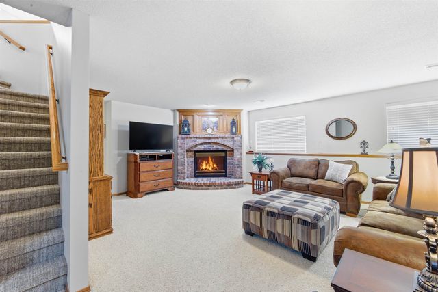269 S Maple Dunes Ct, Wichita, KS 67235