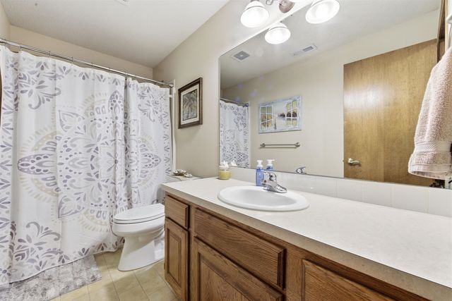 269 S Maple Dunes Ct, Wichita, KS 67235