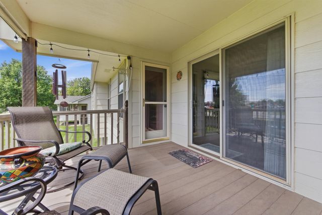 269 S Maple Dunes Ct, Wichita, KS 67235