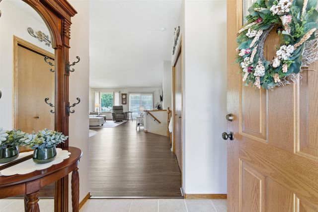 269 S Maple Dunes Ct, Wichita, KS 67235