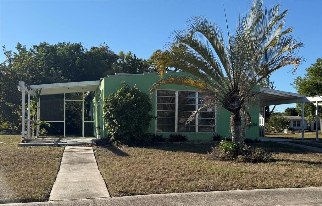 Image 15 of property listing at 21339 AUSTIN AVENUE, Port Charlotte, FL 33952