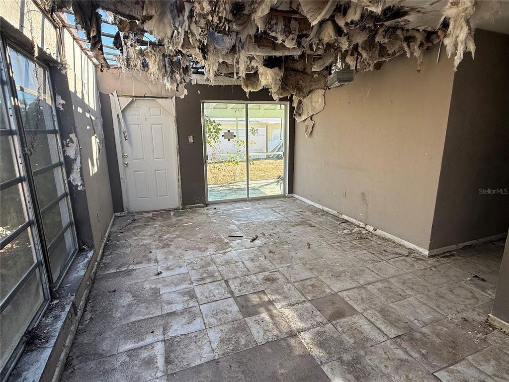 Image 4 of property listing at 21339 AUSTIN AVENUE, Port Charlotte, FL 33952