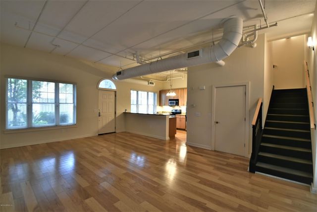 1661 RIVERSIDE Avenue 121, Jacksonville, FL 32204