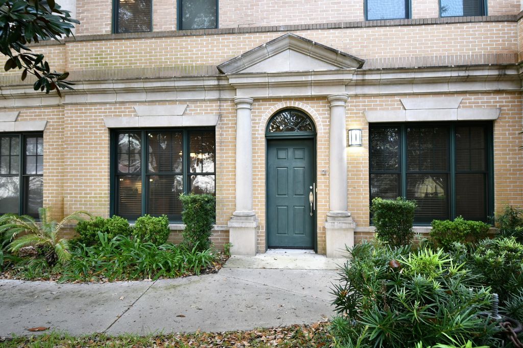 1661 RIVERSIDE Avenue 121, Jacksonville, FL 32204