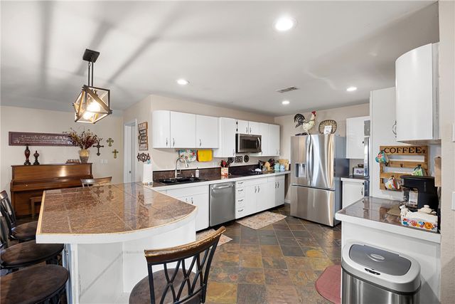 552 Pr 3310, Clarksville, AR 72830