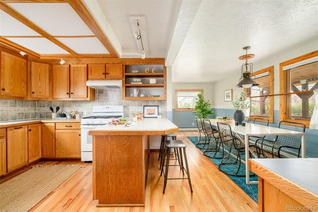 815 Vivian Street, Lakewood, CO 80401