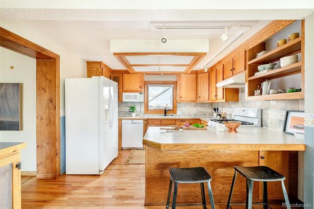 815 Vivian Street, Lakewood, CO 80401