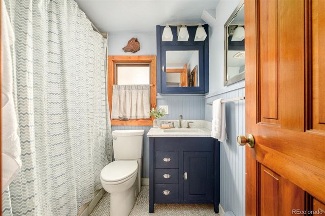 815 Vivian Street, Lakewood, CO 80401