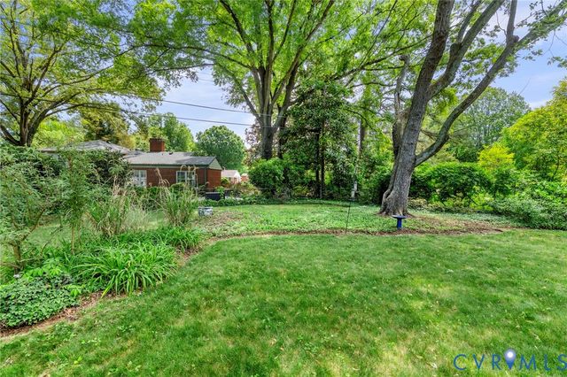 7505 Broadmoor Dr, Henrico, VA 23229