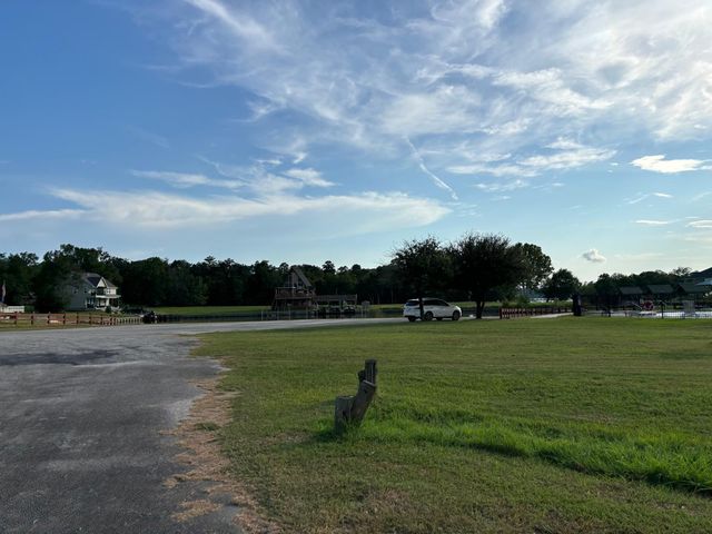 24 Silver Lakes Drive, Huntsville, TX 77340