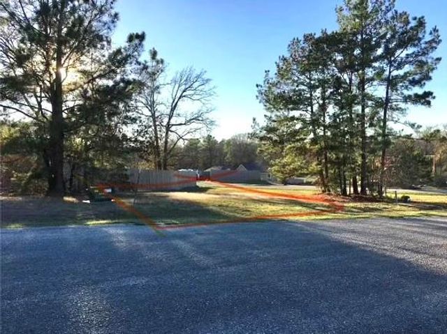 24 Silver Lakes Drive, Huntsville, TX 77340