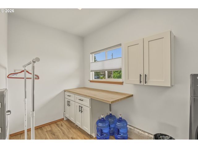 1656 Ne MCDANIEL Ln, Mc Minnville, OR 97128