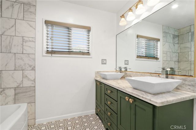 1015 E Elm Street, Brea, CA 92821