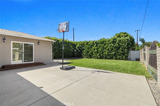 1015 E Elm Street, Brea, CA 92821
