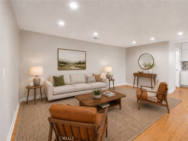 1015 E Elm Street, Brea, CA 92821