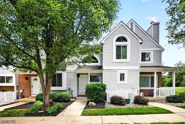 3 Whitehall Ct, Hillsborough Twp., NJ 08844