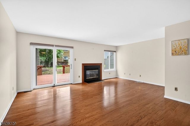 3 Whitehall Ct, Hillsborough Twp., NJ 08844