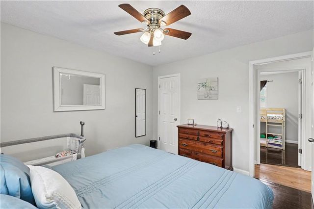 207 Jackson Avenue, Liberty, MO 64068