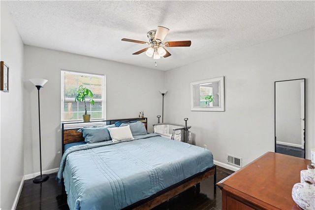 207 Jackson Avenue, Liberty, MO 64068