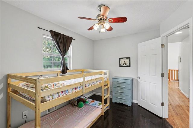 207 Jackson Avenue, Liberty, MO 64068