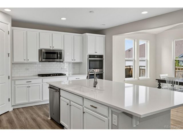 6458 Amur Ct, Castle Rock, CO 80108