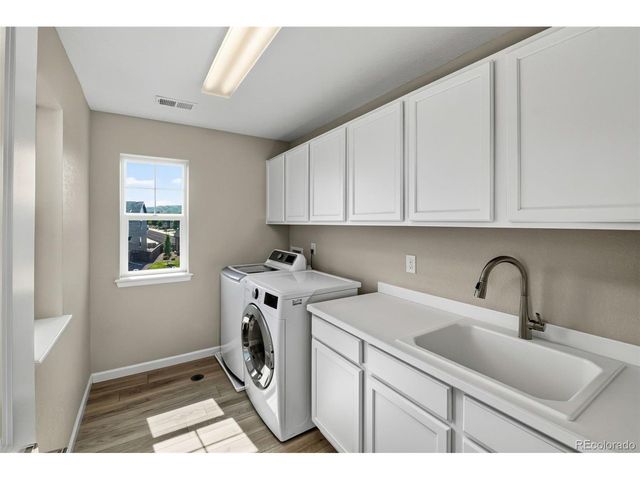 6458 Amur Ct, Castle Rock, CO 80108