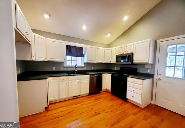 453 Jackson Lake Inn Road, Jackson, GA 30233