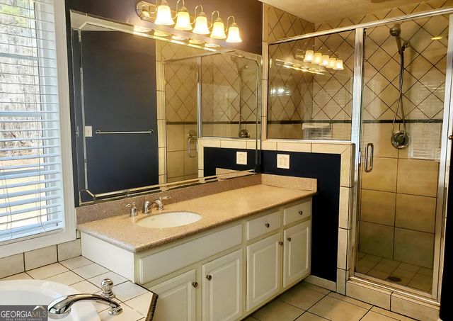 453 Jackson Lake Inn Road, Jackson, GA 30233