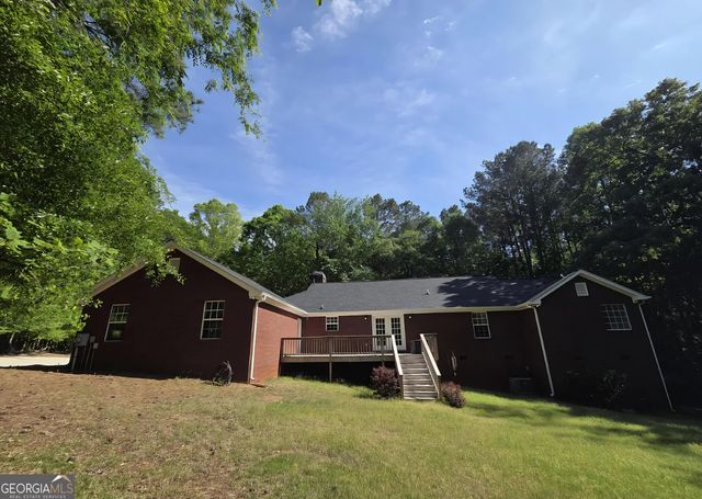 453 Jackson Lake Inn Road, Jackson, GA 30233